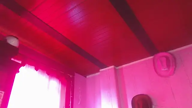 Snapshot of NikkiRous_ chatting on 06-13-26, 02:04 NikkiRous online show from 06-13-26, 02:04