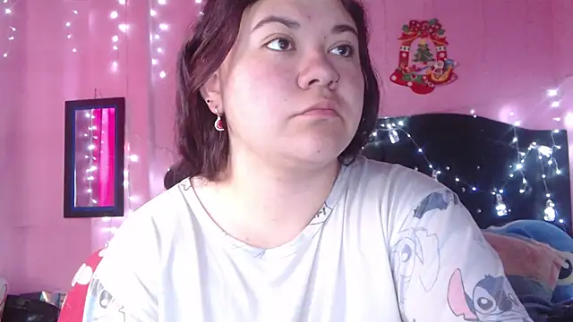 NikkiRous  online show from 11-15-25, 01:04