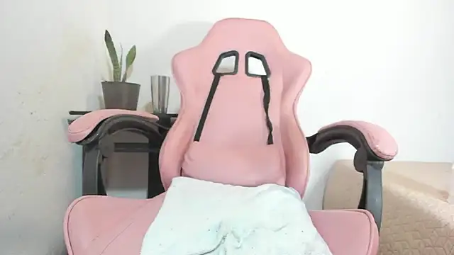 Milk anastasia online show from 04-12-26, 07:28