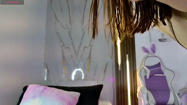 mia 099 online show from 10-31-25, 08:38