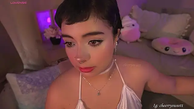 Cheerrysweett online show from 03-25-26, 09:03