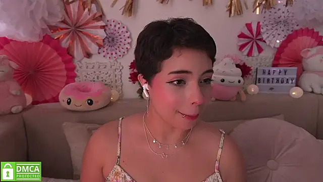 Snapshot of Cheerrysweett chatting on 02-26-25, 08:47 Cheerrysweett online show from 02-26-25, 08:47