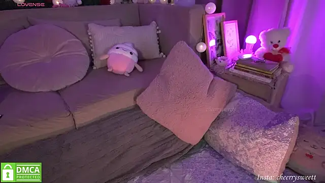 Cheerrysweett online show from 12-23-25, 12:11