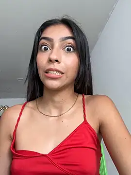 Snapshot of Ema_azel chatting on 02-13-25, 05:44 Ema azel online show from 02-13-25, 05:44