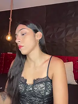 Snapshot of Ema_azel chatting on 10-03-25, 02:51 Ema azel online show from 10-03-25, 02:51