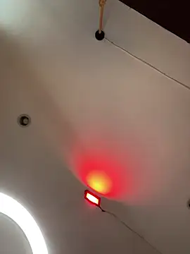 Snapshot of Ema_azel chatting on 10-04-25, 01:12 Ema azel online show from 10-04-25, 01:12