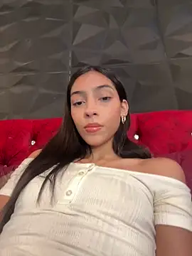 Snapshot of Ema_azel chatting on 02-28-25, 01:47 Ema azel online show from 02-28-25, 01:47