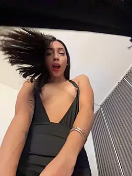 Ema azel online show from 04-21-26, 02:12