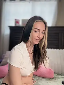 BrattyBae xo online show from 02-24-26, 06:20