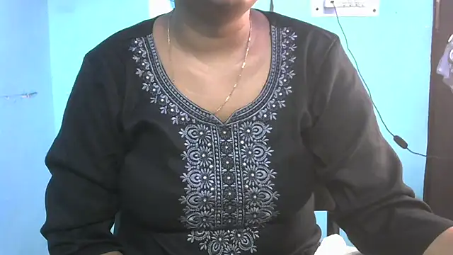 Snapshot of Im_Cute chatting on 09-11-25, 06:02 Im Cute online show from 09-11-25, 06:02