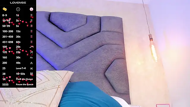 AilishBenson online show from 10-25-25, 07:25