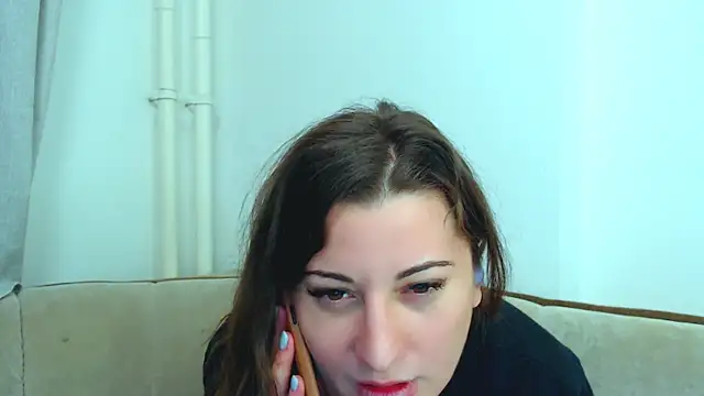 Helen Adams  online show from 01-06-25, 06:14