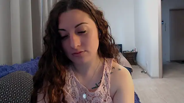 Helen Adams  online show from 06-27-26, 05:57
