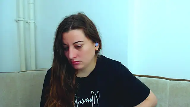 Helen Adams  online show from 01-08-25, 04:34