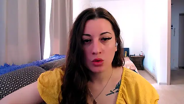 Helen Adams  online show from 06-04-26, 06:07