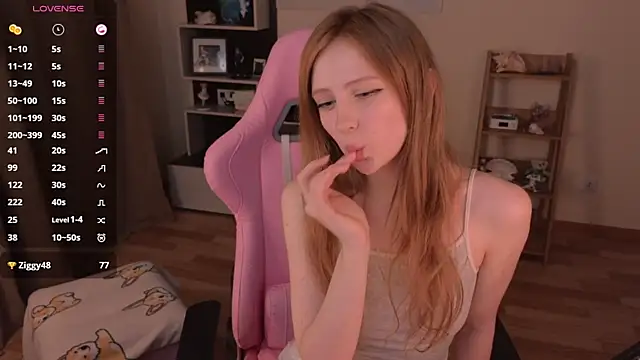 Snapshot of rara_ruru chatting on 12-20-25, 12:19 rara ruru online show from 12-20-25, 12:19