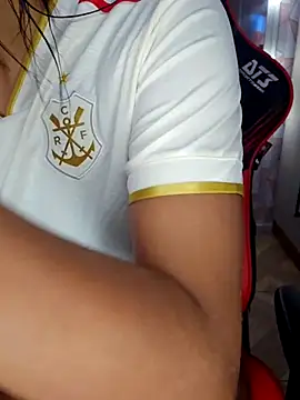 moreninhasilva online show from 09-18-25, 08:01