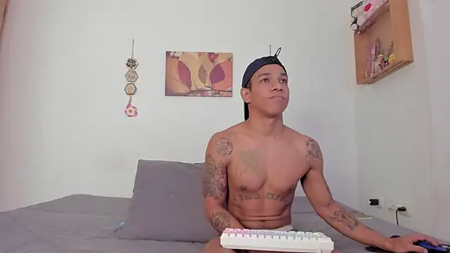 its me miley online show from 04-17-26, 03:04