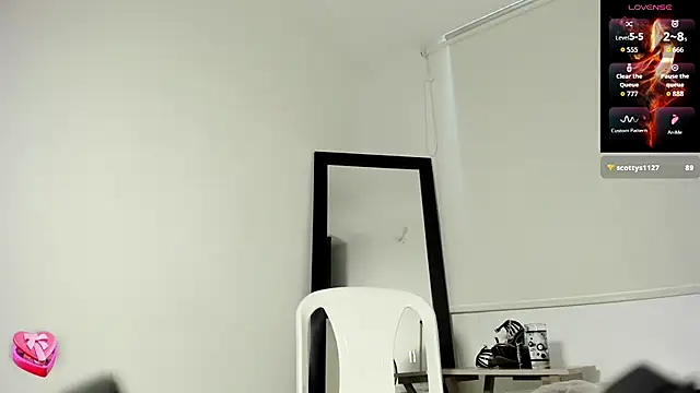 Snapshot of ChanelMillers_ chatting on 09-09-25, 06:28 ChanelMillers online show from 09-09-25, 06:28
