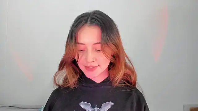 annie mora online show from 11-22-25, 02:43