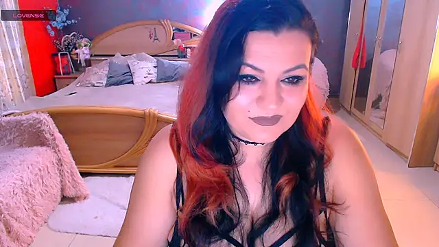 Ariellefoxy online show from 02-05-26, 07:32