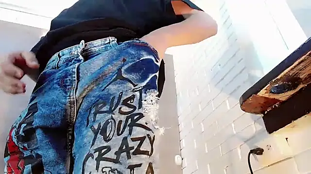 Snapshot of Daniela_Pink_ chatting on 09-13-25, 07:47 Daniela Pink online show from 09-13-25, 07:47