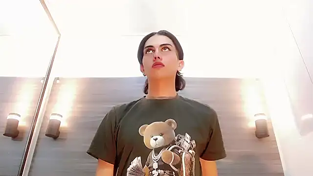 Snapshot of Daniela_Pink_ chatting on 11-26-25, 05:46 Daniela Pink online show from 11-26-25, 05:46