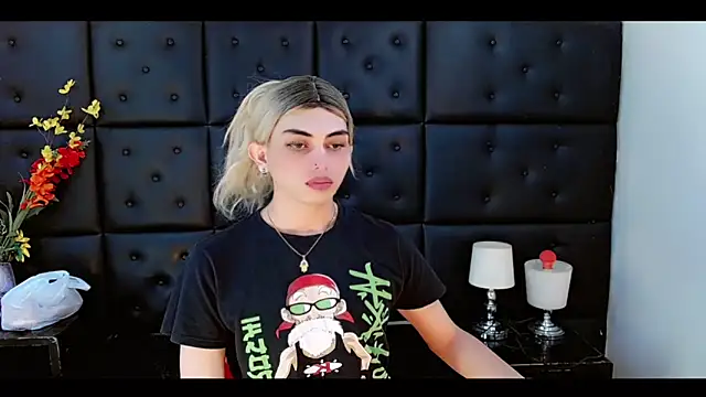 Daniela Pink  online show from 03-08-26, 07:50