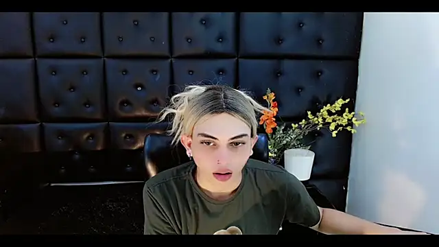 Snapshot of Daniela_Pink_ chatting on 02-11-26, 07:36 Daniela Pink online show from 02-11-26, 07:36