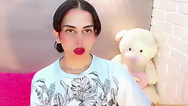 Snapshot of Daniela_Pink_ chatting on 10-24-25, 08:08 Daniela Pink online show from 10-24-25, 08:08