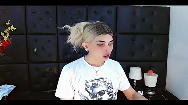 Daniela Pink  online show from 03-04-26, 07:54