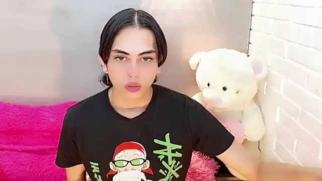 Snapshot of Daniela_Pink_ chatting on 11-14-25, 07:50 Daniela Pink online show from 11-14-25, 07:50