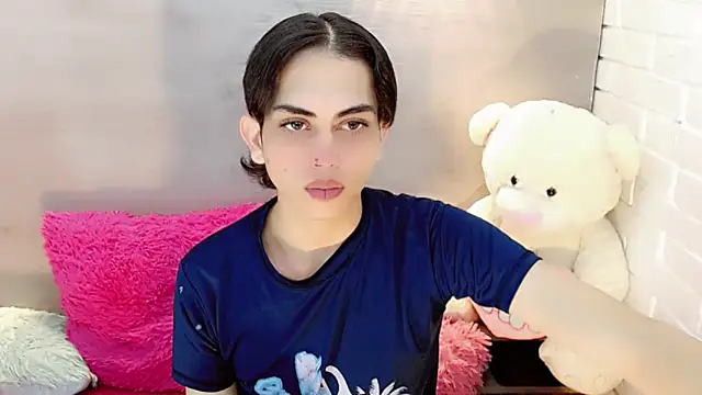 Snapshot of Daniela_Pink_ chatting on 09-10-25, 07:46 Daniela Pink online show from 09-10-25, 07:46