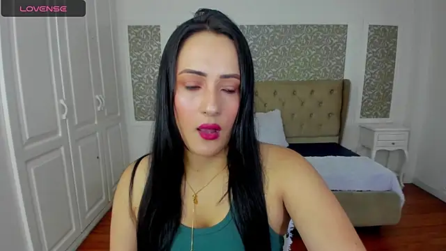 KimWessel  online show from 04-28-26, 06:23