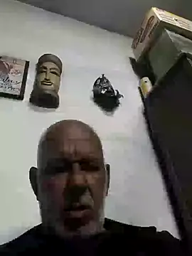 FabiQuilmes online show from 09-21-25, 04:06