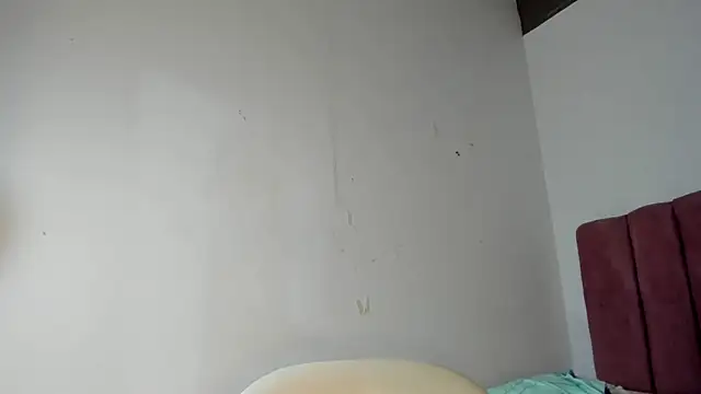 Snapshot of Tahira_21_ chatting on 05-11-26, 07:33 Tahira 21 online show from 05-11-26, 07:33