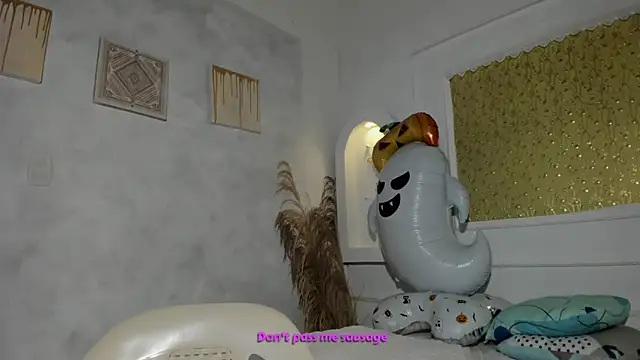 Tahira 21  online show from 10-21-25, 06:40