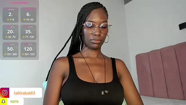 Snapshot of Tahira_21_ chatting on 05-08-26, 07:50 Tahira 21 online show from 05-08-26, 07:50