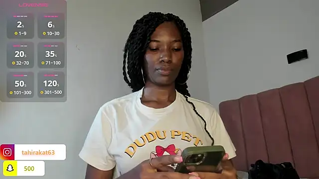 Snapshot of Tahira_21_ chatting on 06-01-26, 06:07 Tahira 21 online show from 06-01-26, 06:07