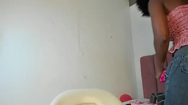 Tahira 21  online show from 03-13-26, 07:41