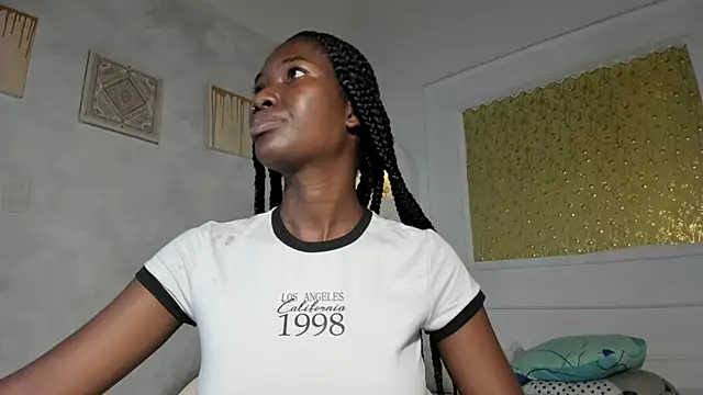 Tahira 21  online show from 10-20-25, 07:03