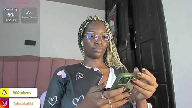Tahira 21  online show from 07-21-26, 08:21