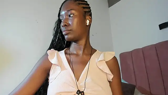 Snapshot of Tahira_21_ chatting on 04-30-26, 08:57 Tahira 21 online show from 04-30-26, 08:57