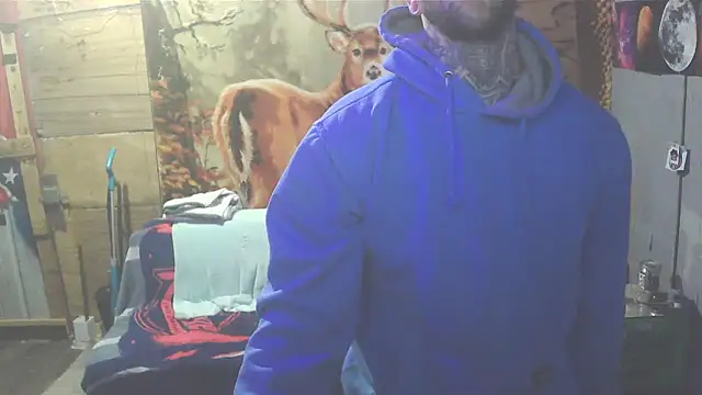 Snapshot of Smurfschmidt chatting on 02-01-25, 12:29 Smurfschmidt online show from 02-01-25, 12:29