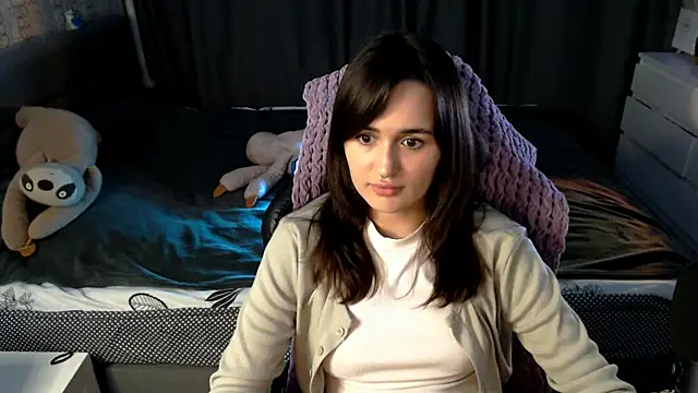 KiraYammy online show from 11-08-25, 10:35