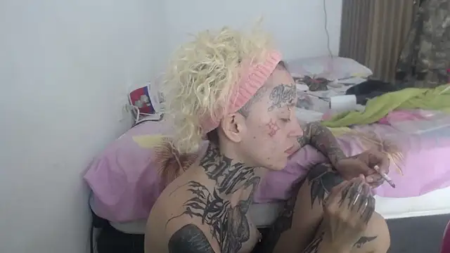 barbara anal squirt  online show from 04-08-26, 09:11