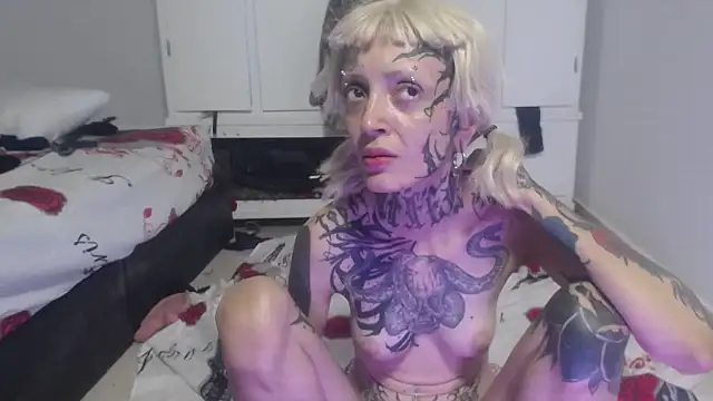 barbara anal squirt  online show from 10-28-25, 09:30