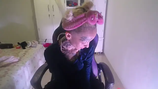 barbara anal squirt  online show from 10-21-25, 04:56