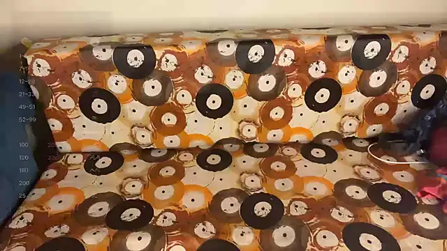 shuhana  online show from 10-14-25, 04:40