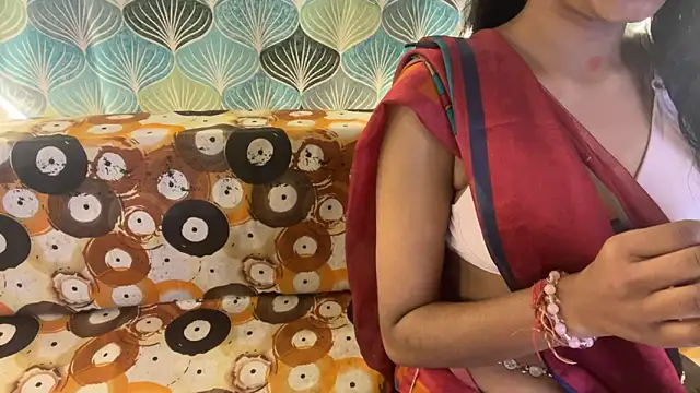 shuhana  online show from 11-18-25, 04:49